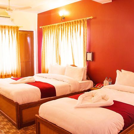 Hotel River Park Pokhara Eksteriør billede