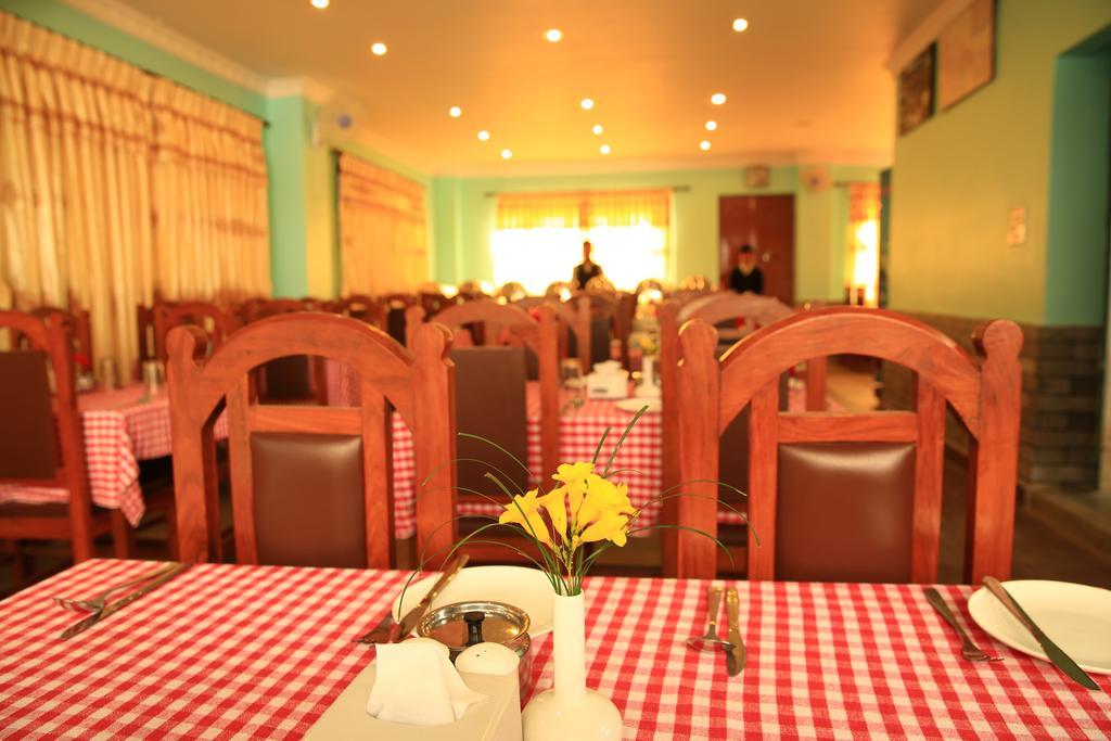 Hotel River Park Pokhara Eksteriør billede