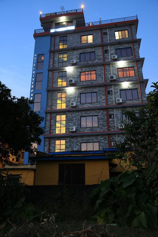Hotel River Park Pokhara Eksteriør billede
