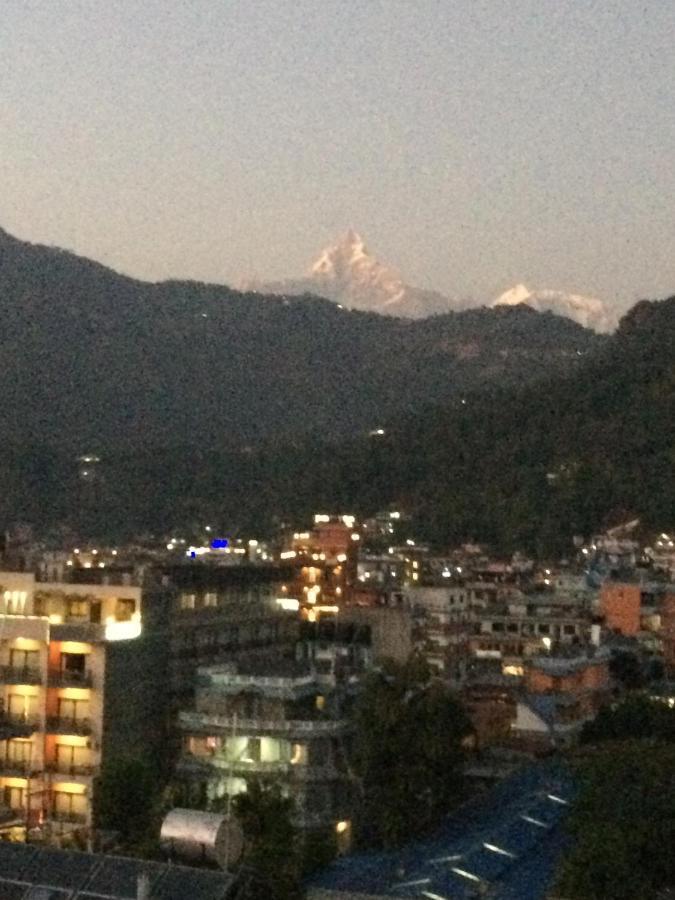 Hotel River Park Pokhara Eksteriør billede
